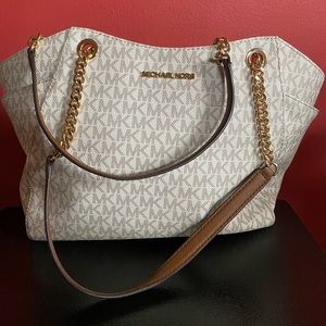 Micheal Kors bag